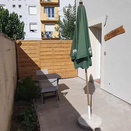 Independant Ty-oustal Millau