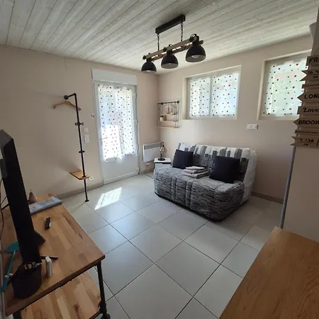 Independant Ty-oustal *