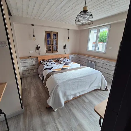 Independant Ty-oustal Apartman *